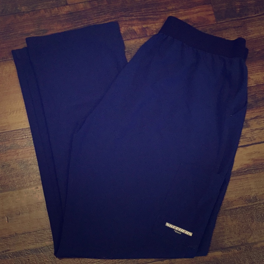 Skechers Navy Blue scrub pants.
